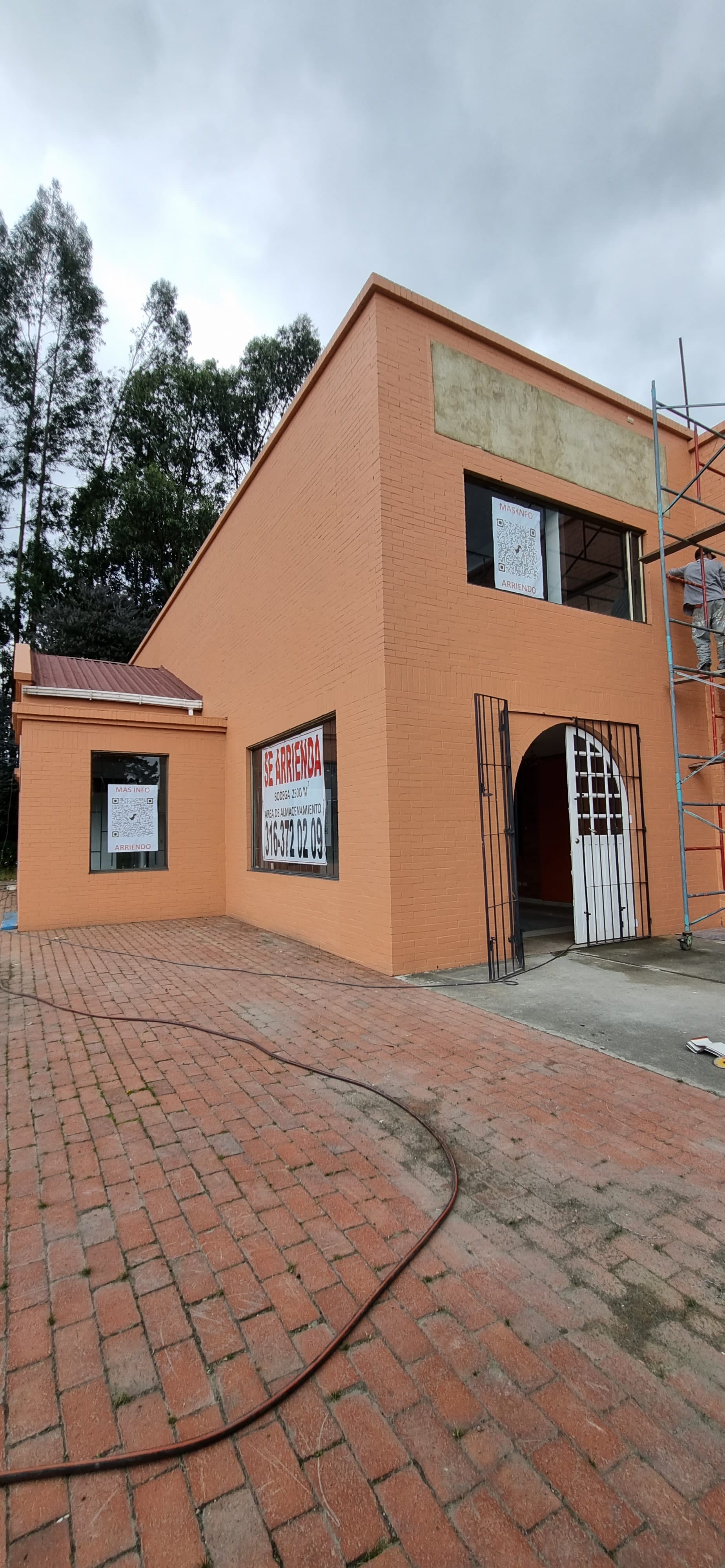 Materiales y terminaciones — Bodega Tocancipá — Mantenimiento integral