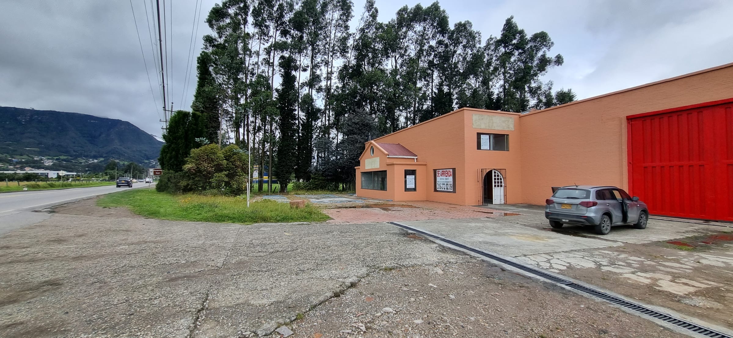 Iluminación y cielos — Bodega Tocancipá — Mantenimiento integral