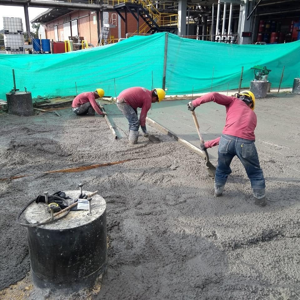 Detalle de acabados — Chevron — Cimentación y pilotaje — APLOSS