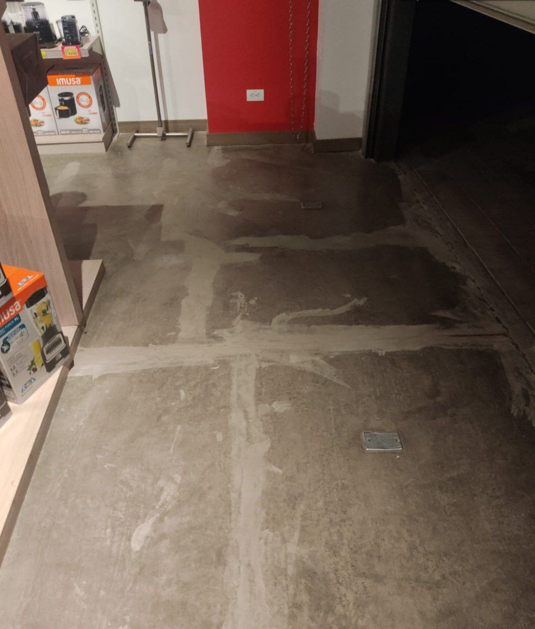 Reparación de placa de concreto con Sika – trabajo nocturno Imusa – APLOSS