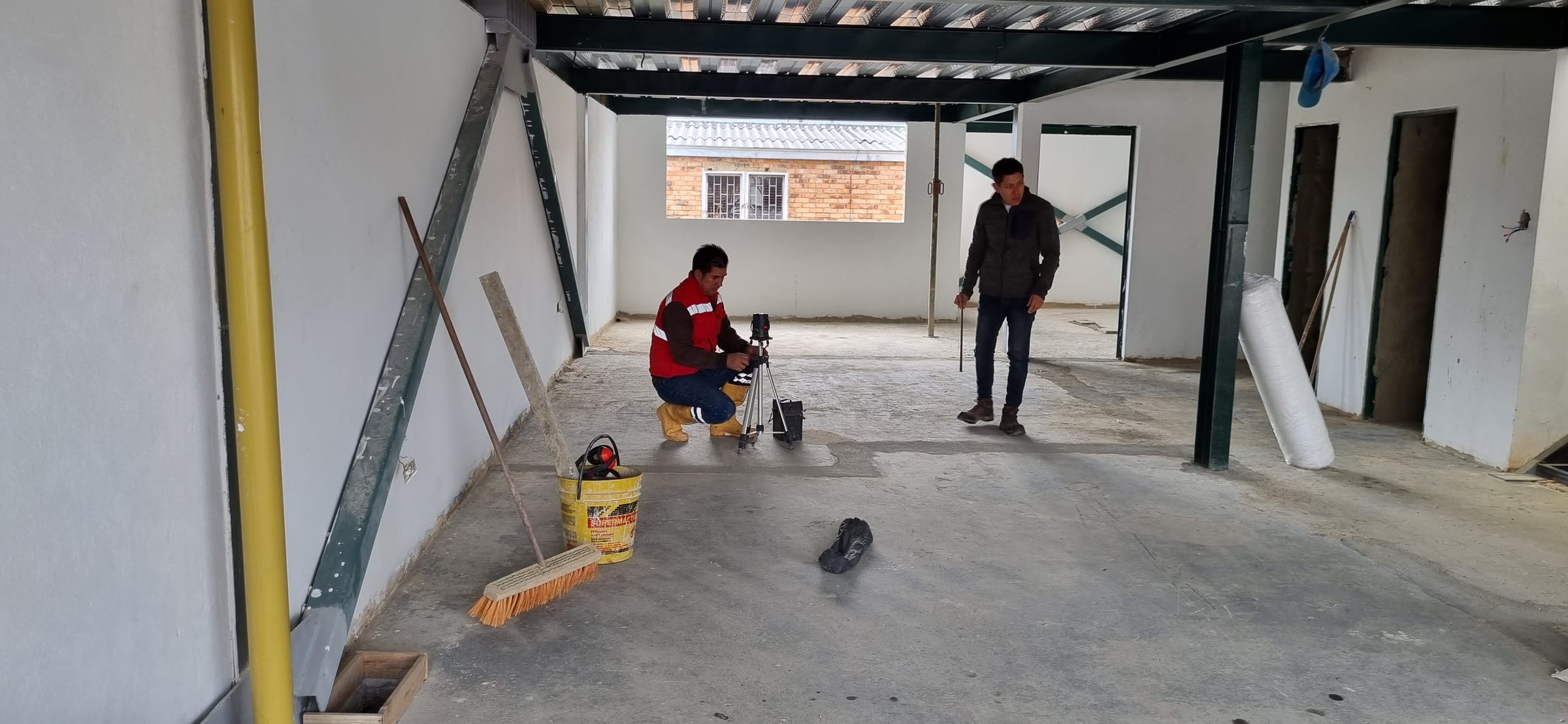 Resultado final — JIC Eléctricos — Oficinas industriales — APLOSS