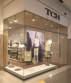 Local comercial TCH Bogotá — fit-out integral — APLOSS